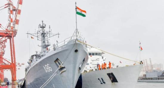 Indian Navy Training Fleet Anchors in Colombo